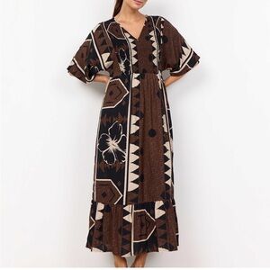 Soyaconcept Geometric Patterned Brown & Black Dress NEW Medium 
Chic Flowy